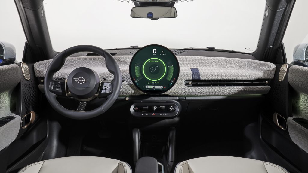 مقصورة ميني كوبر 2024