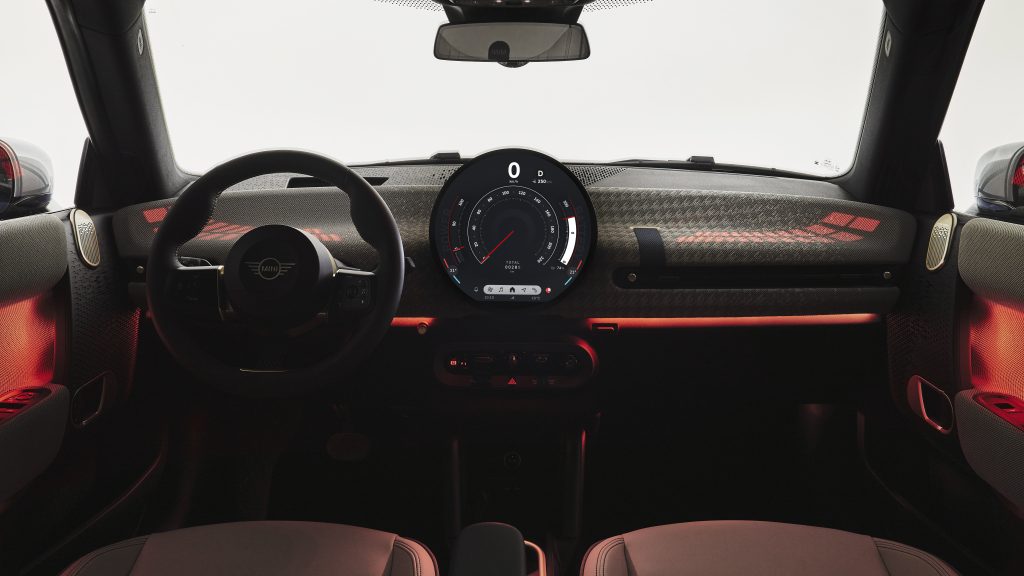 مقصورة ميني كوبر الجديدة