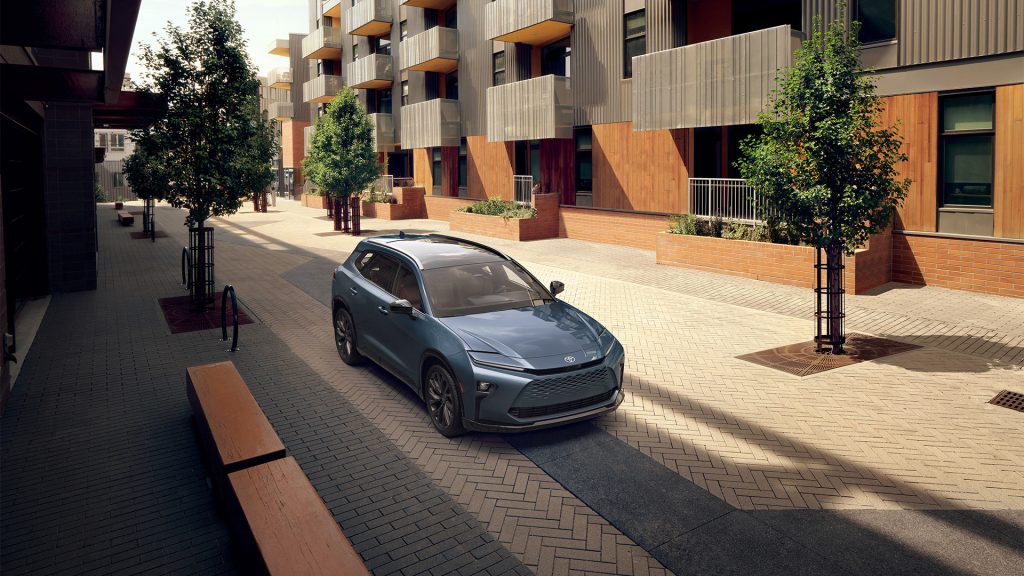 تويوتا كراون سيجنيا 2025