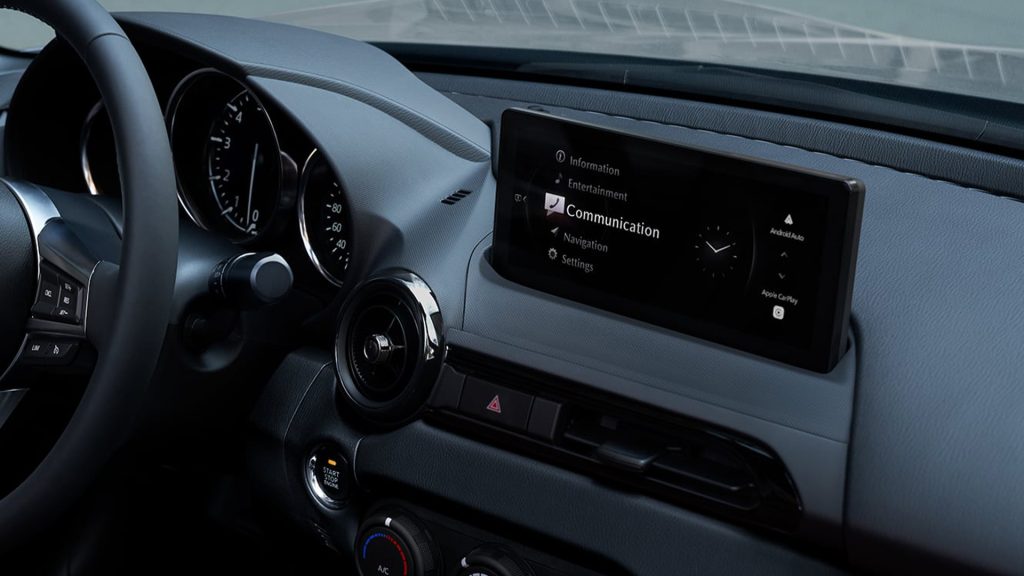 مقصورة مازدا MX-5  مياتا 2024