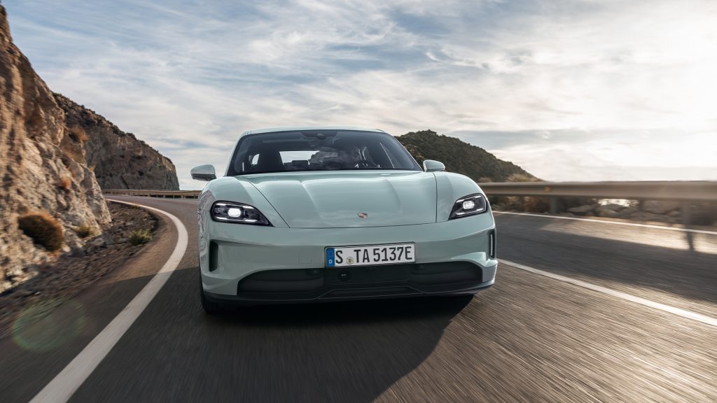 بورشه تايكان الجديدة