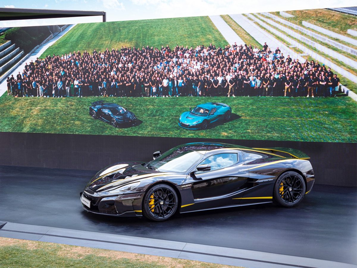 أسرع سيارة كهربائية في العالم تصل السوق الإماراتي: نيفيرا ريماك الخارقة