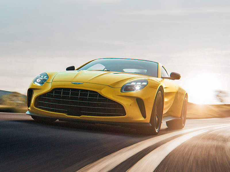 أستون مارتن فانتاج 2025