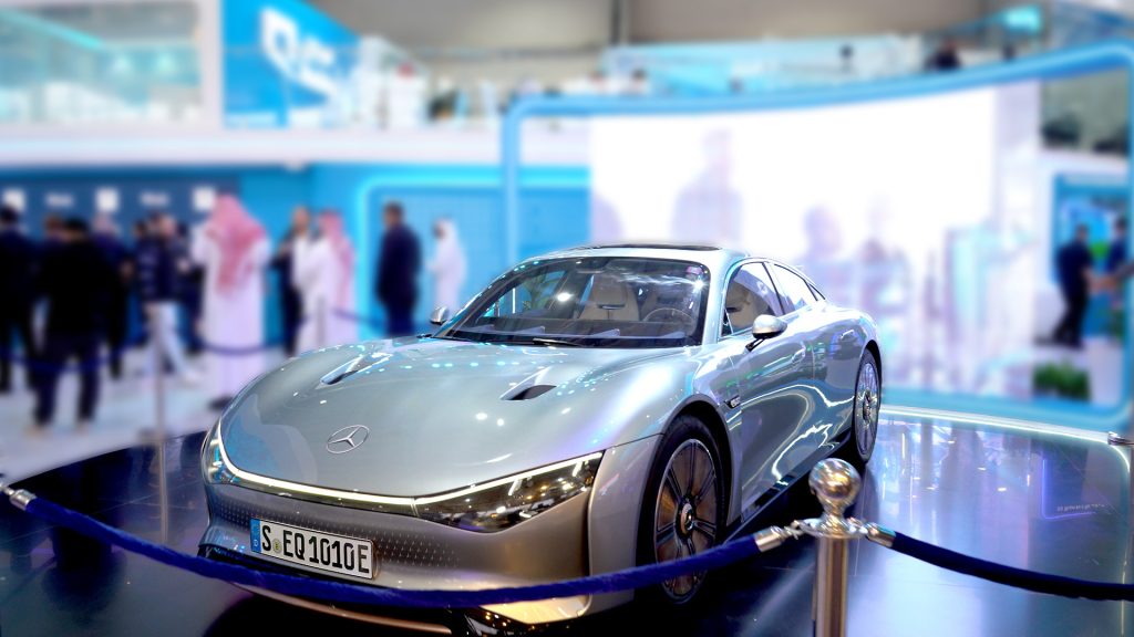 مرسيدس فيجن اي كيو اكس اكس الرياض