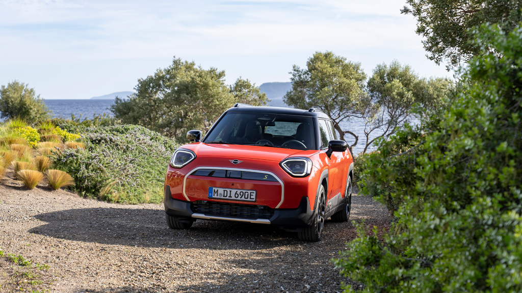 electric Mini Cooper aceman