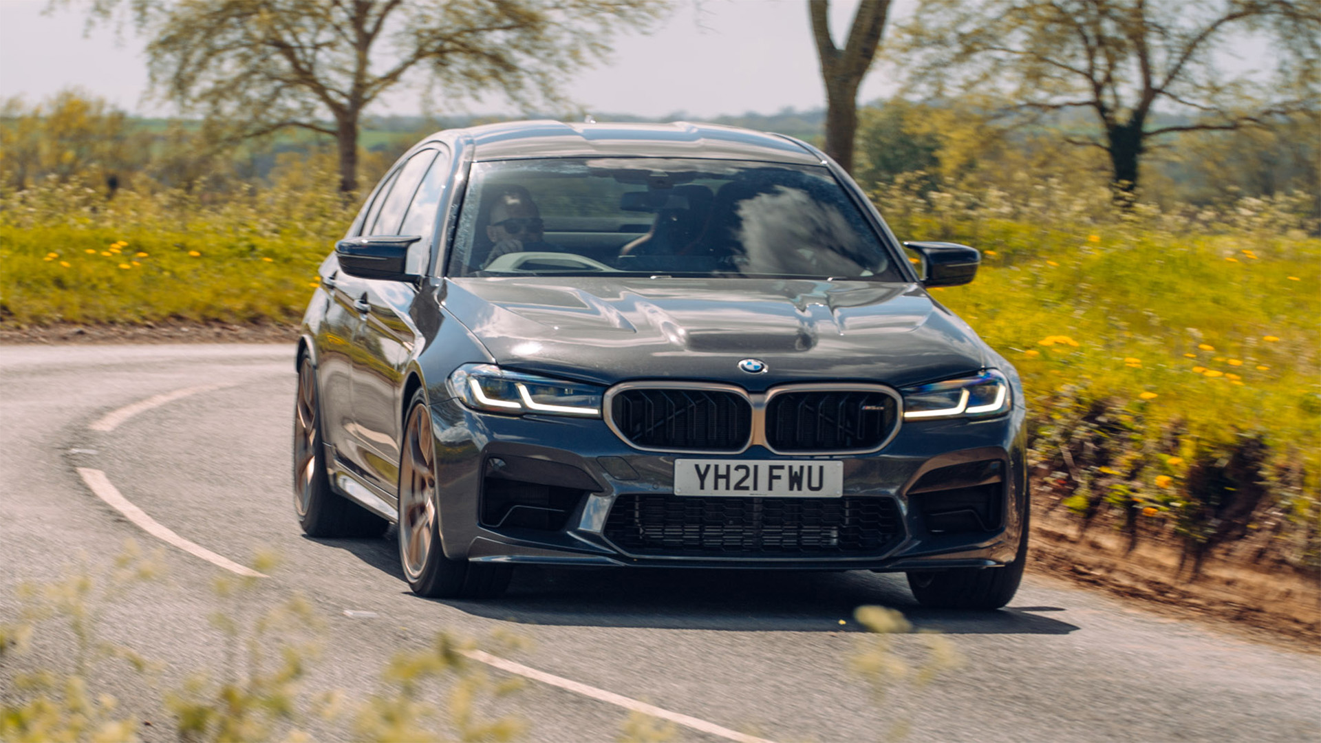 BMW M5 CS
بي ام دبليو ام 5 سي اس