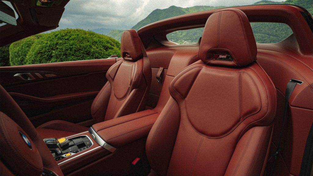 بي ام دبليو سكاي توب: مركبة اختبارية بأقوى محرك V8 من العلامة البافارية
سيارات اختبارية
سيارات حديثة
سيارات رياضية
سيارات ألمانية
سيارات كشف
سيارات بدون سقف
بي ام دبليو الفئة 8
BMW Skytop: A test vehicle with the most powerful V8 engine from the Bavarian brand
Test cars
Modern cars
Sports cars
German cars
Convertible cars
Cars without a roof
BMW 8 Series
