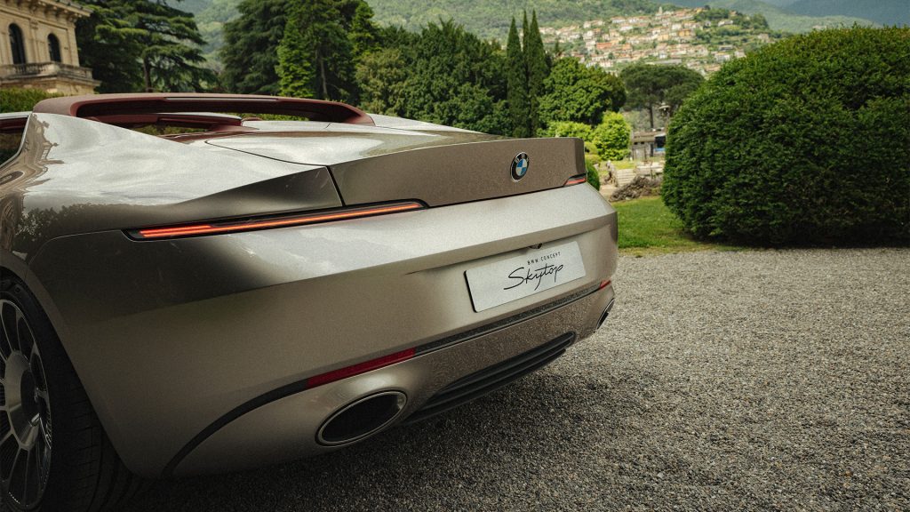 بي ام دبليو سكاي توب: مركبة اختبارية بأقوى محرك V8 من العلامة البافارية
سيارات اختبارية
سيارات حديثة
سيارات رياضية
سيارات ألمانية
سيارات كشف
سيارات بدون سقف
بي ام دبليو الفئة 8
BMW Skytop: A test vehicle with the most powerful V8 engine from the Bavarian brand
Test cars
Modern cars
Sports cars
German cars
Convertible cars
Cars without a roof
BMW 8 Series
