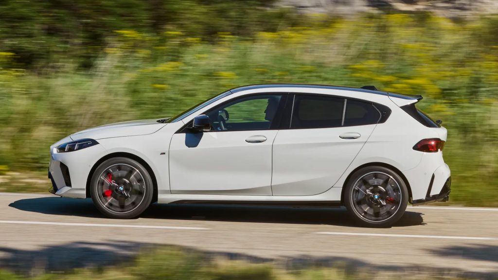 بعد طول انتظار، بي ام دبليو الفئة الأولى تعود بجيل جديد في 2025
بي ام دبليو M135i 2025
سيارات الهاتشباك الرياضية
سيارات رياضية
سيارات هاتشباك
سيارات ألمانية
سيارات صغيرة
بي ام دبليو هاتشباك
سيارات بي ام دبليو 2025
سيارات صغيرة قوية
After a long wait, the BMW 1 Series returns with a new generation in 2025
BMW M135i 2025
Sports hatchback cars
Sports cars
Hatchback cars
German cars
Small cars
BMW hatchback
BMW cars 2025
Powerful little cars