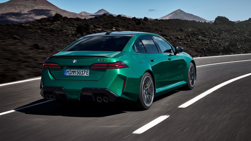 إذا لا وجود لمعايير الغضب الألماني في سيارة بي ام دبليو M5 للعام 2025 !
بي ام دبليو ام 5  2025 
سيارات رياضية
سيارات ام تكنيك
سيارات سبورت
سيارات سريعة
سيارات ألمانية
سيارة M5  الجديدة
سيارة بي ام دبليو الجديدة
بي ام دبليو الفئة الخامسة
So there are no standards of German anger in the BMW M5 for the year 2025!
BMW M5 2025
Sports cars
Cars or Technics
Sports cars
Fast cars
German cars
The new M5
New BMW car
BMW fifth SERIES 
