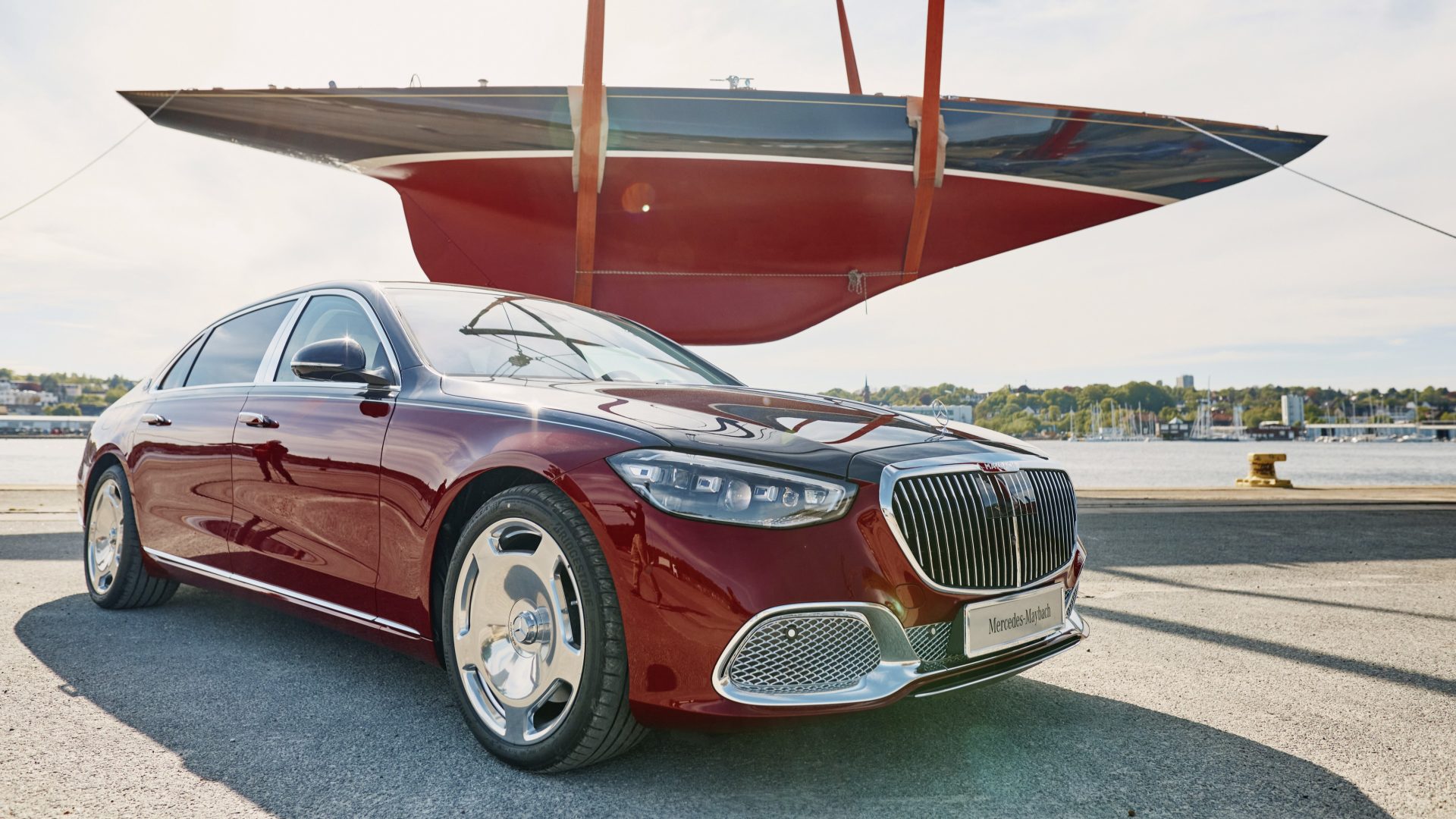 مايباخ S680 تتألق بطابع اليخوت: نسخة خاصة للاحتفال بالذكرى 150 لـ "روبي & بيركينغ"
مرسيدس مايباخ الجديدة
مرسيدس مايباخ طراز اليخت
سيارات فاخرة
سيارات فخمة
سيارات فارهة
سيارات مايباخ
سيارات ألمانية
سيارات قوية
ألمانيا
سباق اليخوت الكلاسيكية
سباق اليخوت
Maybach S680 in yachting style: a special edition to celebrate the 150th anniversary of “Robbe & Berking”
New Mercedes Maybach
Mercedes Maybach yacht model
Luxury cars
Luxury cars
Luxury cars
Maybach cars
German cars
Powerful cars
Germany
Classic yacht racing
Yacht racing
