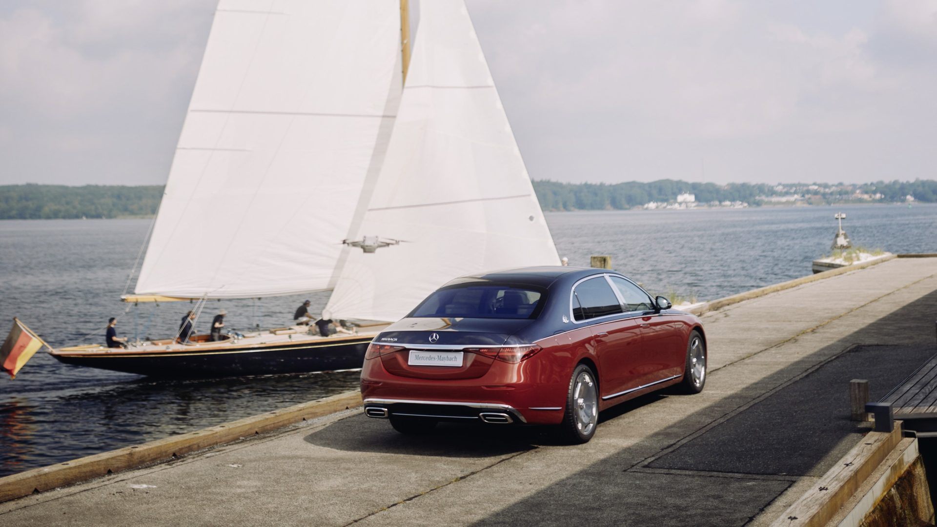 مايباخ S680 تتألق بطابع اليخوت: نسخة خاصة للاحتفال بالذكرى 150 لـ "روبي & بيركينغ"
مرسيدس مايباخ الجديدة
مرسيدس مايباخ طراز اليخت
سيارات فاخرة
سيارات فخمة
سيارات فارهة
سيارات مايباخ
سيارات ألمانية
سيارات قوية
ألمانيا
سباق اليخوت الكلاسيكية
سباق اليخوت
Maybach S680 in yachting style: a special edition to celebrate the 150th anniversary of “Robbe & Berking”
New Mercedes Maybach
Mercedes Maybach yacht model
Luxury cars
Luxury cars
Luxury cars
Maybach cars
German cars
Powerful cars
Germany
Classic yacht racing
Yacht racing
