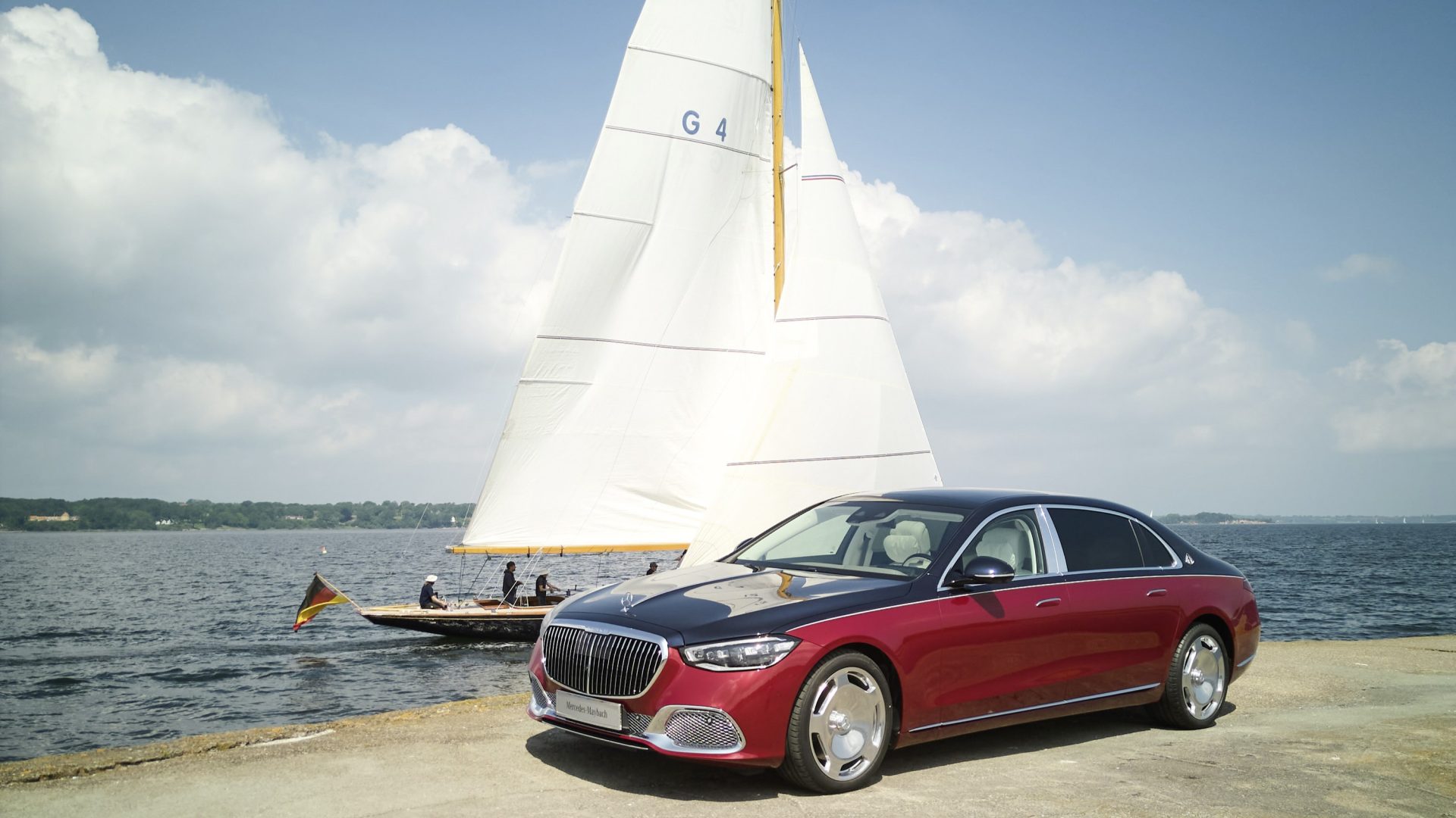 مايباخ S680 تتألق بطابع اليخوت: نسخة خاصة للاحتفال بالذكرى 150 لـ "روبي & بيركينغ"
مرسيدس مايباخ الجديدة
مرسيدس مايباخ طراز اليخت
سيارات فاخرة
سيارات فخمة
سيارات فارهة
سيارات مايباخ
سيارات ألمانية
سيارات قوية
ألمانيا
سباق اليخوت الكلاسيكية
سباق اليخوت
Maybach S680 in yachting style: a special edition to celebrate the 150th anniversary of “Robbe & Berking”
New Mercedes Maybach
Mercedes Maybach yacht model
Luxury cars
Luxury cars
Luxury cars
Maybach cars
German cars
Powerful cars
Germany
Classic yacht racing
Yacht racing
