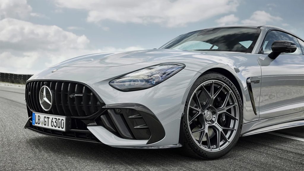 مرسيدس AMG GT63 برو الجديدة: هل الجناح صغير جداً؟
مرسيدس الجديدة
مرسيدس ايه ام جي
سيارات مرسيدس ايه ام جي الجديدة
سيارات مرسيدس رياضية
سيارات سباق مرسيدس
سيارات سريعة
سيارات قوية
سيارات ألمانية
سيارات مرسيدس
الغضب الألماني
سوبر كارز مرسيدس
New Mercedes-AMG GT63 Pro: Is the wing too small?
New Mercedes
Mercedes AMG
New Mercedes AMG cars
Mercedes sports cars
Mercedes racing cars
Fast cars
Powerful cars
German cars
Mercedes cars
German anger
Mercedes supercars