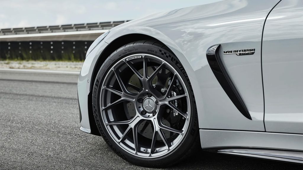 مرسيدس AMG GT63 برو الجديدة: هل الجناح صغير جداً؟
مرسيدس الجديدة
مرسيدس ايه ام جي
سيارات مرسيدس ايه ام جي الجديدة
سيارات مرسيدس رياضية
سيارات سباق مرسيدس
سيارات سريعة
سيارات قوية
سيارات ألمانية
سيارات مرسيدس
الغضب الألماني
سوبر كارز مرسيدس
New Mercedes-AMG GT63 Pro: Is the wing too small?
New Mercedes
Mercedes AMG
New Mercedes AMG cars
Mercedes sports cars
Mercedes racing cars
Fast cars
Powerful cars
German cars
Mercedes cars
German anger
Mercedes supercars