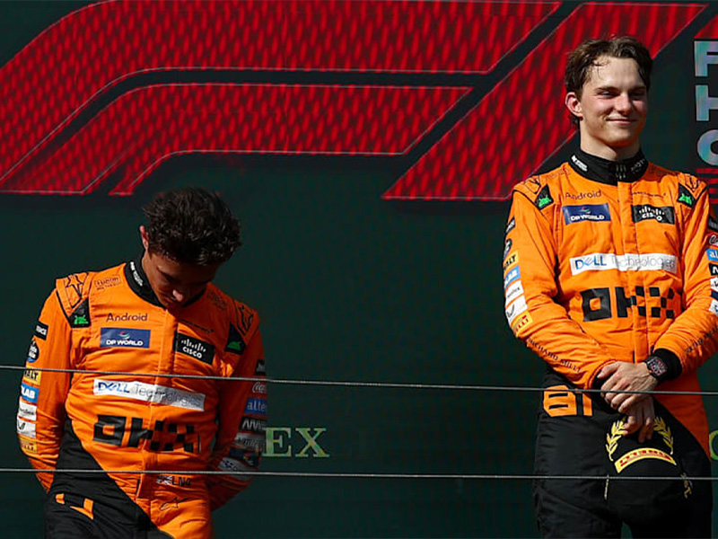 جائزة المجر الكبرى: بياستري يدخل التاريخ بطلاً بعد استراتيجية غريبة من فريق ماكلارين أوسكار بياستري يفوز بسباق المجر فورمولا 1 لاندو نوريس ماكس فرستابن لويس هاملتون تشار لوكلير ريد بُل فيراري مرسيدس حلبة هينغارورينع Hungarian Grand Prix: Piastri enters history as champion after a strange strategy from the McLaren team Oscar Piastri wins the Hungarian Formula 1 Grand Prix Lando Norris Max Verstappen Lewis Hamilton Char Leclerc Red Bull Ferrari Mercedes HUNgaroring Circuit