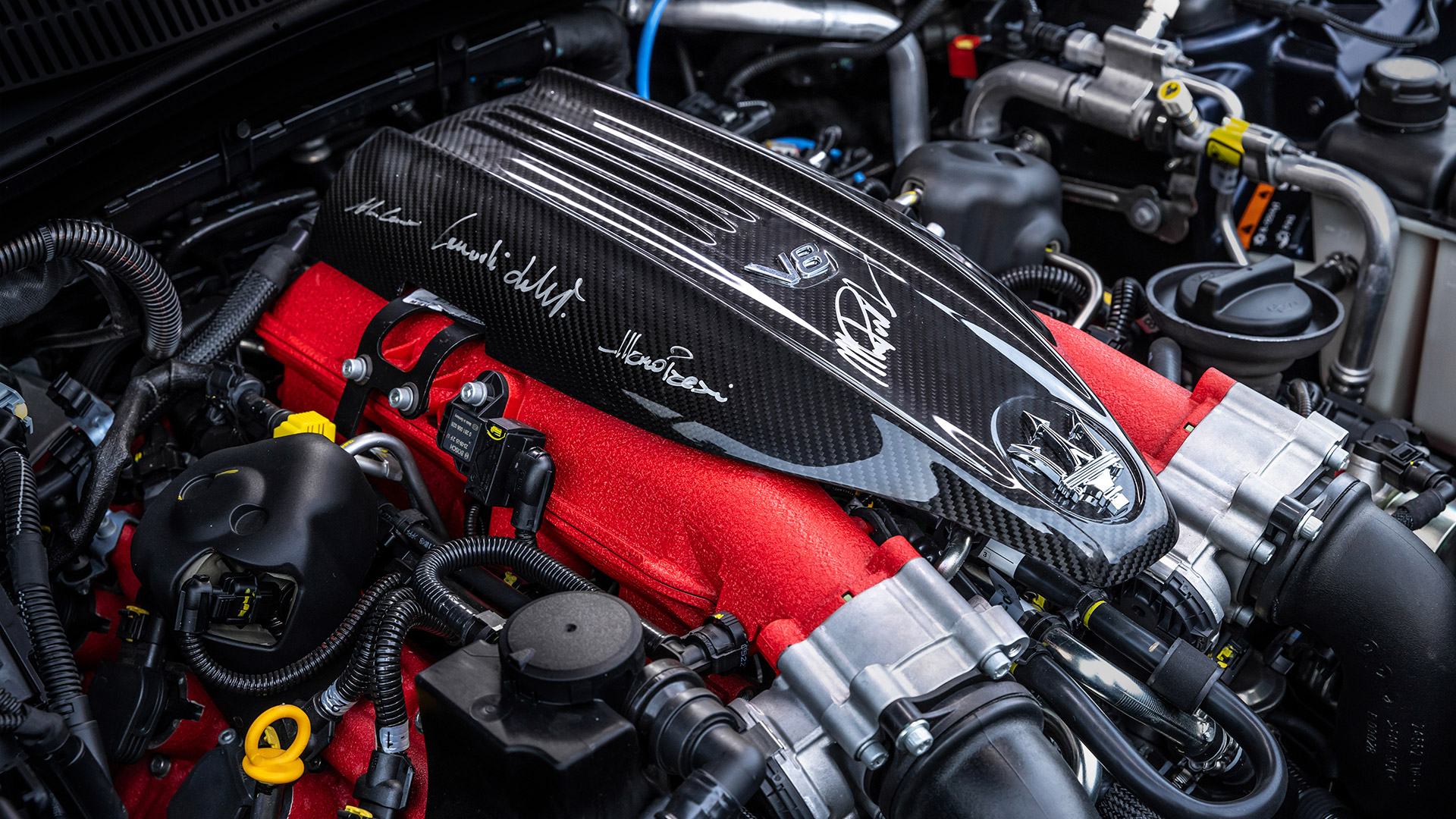 للأسف، هذه هي أخر مازيراتي كواتروبورتيه بمحرك V8 !
سيارات فاخرة
سيارات فخمة
سيارات سيدان قوية
سيارات إيطالية
فيراري
محرك V8
محرك 8 سلندر
سيارة مازيراتي الجديدة
Unfortunately, this is the last Maserati Quattroporte with a V8 engine!
Luxury Cars
Luxury Cars
Powerful Sedans
Italian Cars
Ferrari
V8 Engine
8 Cylinder Engine
New Maserati