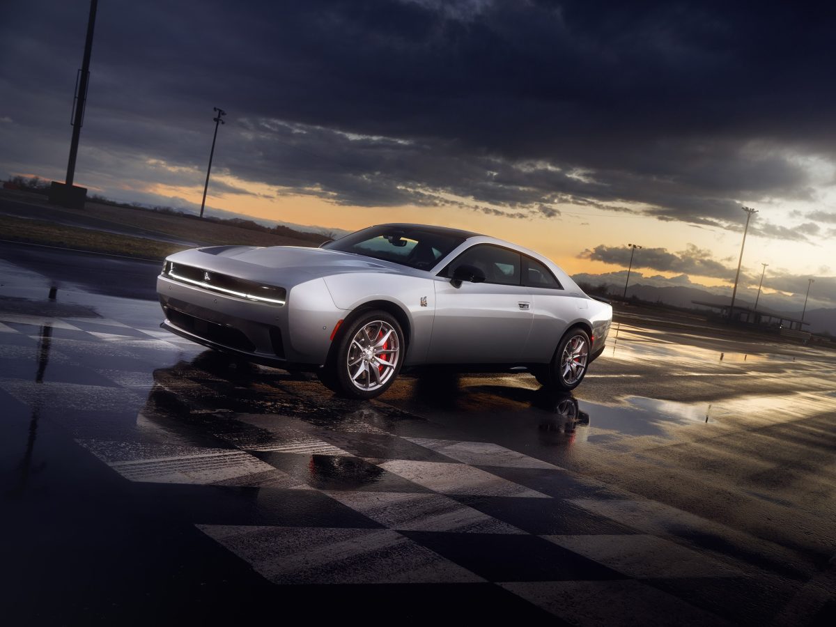 ستبلغ تكلفة دودج تشارجر الكهربائية بقوة 670 حصان حوالي 73 ألف دولار ! دودج الكهربائية سعر تشارجر الكهربائية سعر دودج الكهربائية سيارات أمريكية سيارات العضلات الأمريكية سيارات كهربائية رياضية سيارات رياضية كهربائية سيارات قوية سيارات سبورت كهربائية The 670-horsepower Dodge Charger Electric will cost around $73,000! Electric Dodge Electric Charger Price Electric Dodge Price American Cars American Muscle Cars Electric Sports Cars Electric Sports Cars Powerful Cars Electric Sports Cars