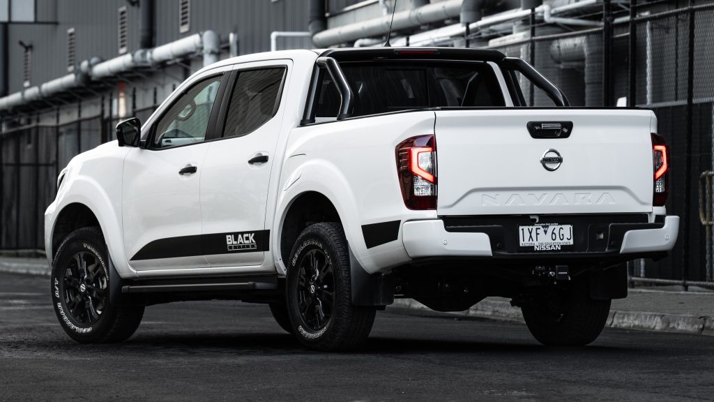 الوجه المظلم من نيسان نافارا بإصدار بلاك إيديشن المميز !
شاحنات قوية
شاحنات رياضية
شاحنة نيسان الجديدة
شاحنة نيسان نيفيرا بلاك إيديشن الجديدة
شاحنات يابانية
سيارات يابانية
سيارات رياضية
The dark side of Nissan Navara with the special Black Edition!
Powerful Trucks
Sports Trucks
New Nissan Truck
New Nissan Navara Black Edition Truck
Japanese Trucks
Japanese Cars
Sports Cars