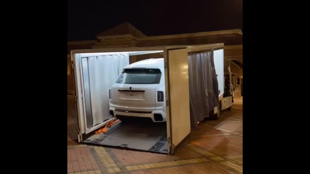 يزيد الراجحي يستقبل أول نسخة من رولز-رويس كولينان 2025
السعودية
الرياض
سيارات فاخرة
سيارات فخمة
سيارة يزيد الراجحي الجديدة
سيارات رولز رويس كولينان 2025 يزيد الراجحي
سيارات إنجليزية
سيارات اس يو في إنجليزية
Yazeed Al Rajhi receives the first copy of the Rolls-Royce Cullinan 2025
Saudi Arabia
Riyadh
Luxury cars
Luxury cars
Yzeed Al Rajhi's new car
Rolls-Royce Cullinan 2025 cars Yazeed Al Rajhi
English cars
English SUV cars