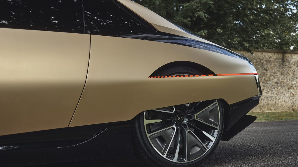 مفهوم دي اس أوتوموبيلي SM Tribute: هل هذا أفضل احتفال بذكرى التأسيس؟
سيارات اختبارية
سيارة دي اس اس ام تريبيوت الاختبارية
سيارات كلاسيكية
سيارات فرنسية
سيارات مستقبلية
سيارات حديثة
سيارات رياضية
سيارات محدثة
سيتروين الجديدة
سيارات أوروبية
DS Automobili SM Tribute Concept: Is this the best anniversary celebration?
Concept Cars
DS SM Tribute Concept
Classic Cars
French Cars
Futuristic Cars
Modern Cars
Sports Cars
Updated Cars
New Citroen
European Cars