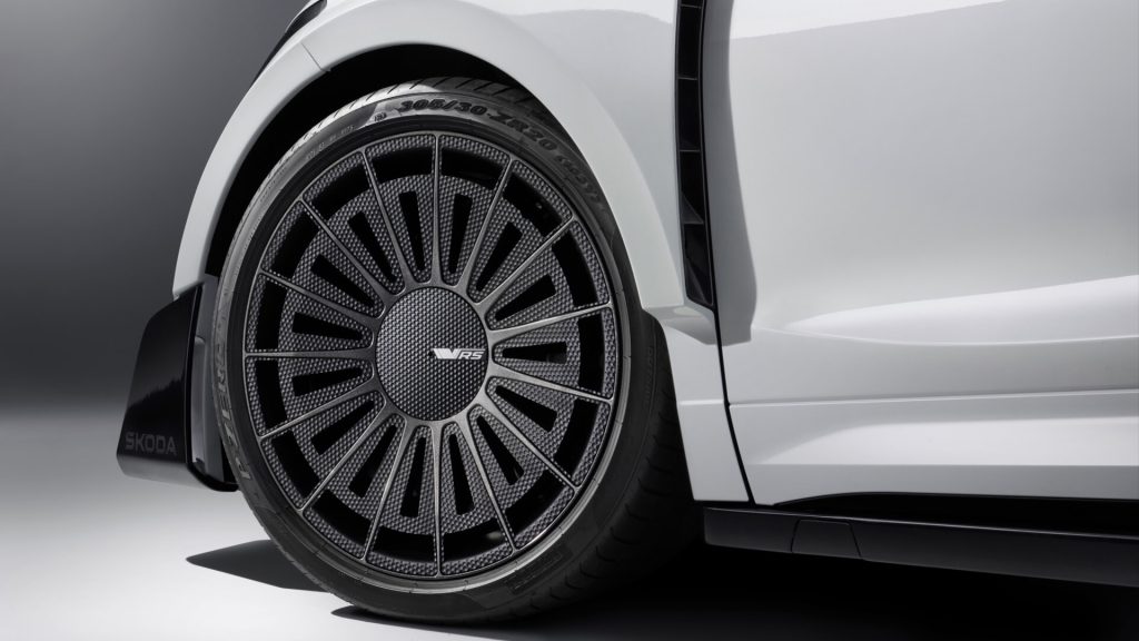 مهلاً، هل عاينتم مفهوم شكودا إنياك RS الكهربائي المخصص للسباقات؟
سيارات رياضية
سيارات معدلة
سيارات كهربائية
سيارات سباق كهربائية
سيارات كهربائية معدلة
سيارات كهربائية رياضية
سيارات قوية
سيارات رالي
سباقات الرالي الكهربائية
سيارة سباق رالي كهربائية
سيارة شكودا الرياضية الكهربائية الجديدة
Wait, have you seen the Škoda Enyaq RS electric racing concept?
Sports cars
Tuned cars
Electric cars
Electric racing cars
Tuned electric cars
Electric sports cars
Power cars
Rally cars
Electric rally racing
Electric rally racing car
Škoda's new electric sports car