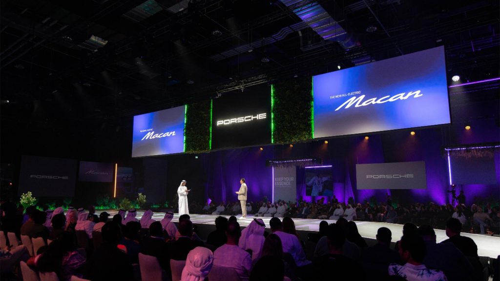 مركز بورشه أبوظبي والعين يُزيح الستار عن طرازي مَكان وتايكان الكهربائية بالكامل
سيارات بورشه الكهربائية
سيارات بورشه الجديدة بالشرق الأوسط
بورشه الكهربائية الجديدة الإمارات
بورسه مكان الكهربائية
بورشه تايكان الكهربائية
سيارات اس يو في كهربائية
سيارات رياضية كهربائية
سيارات قوية
سيارات اس يو في قوية
سيارات اي يو في ألمانية
سيارات ألمانية
الشرق الأوسط
بورشه الإمارات
Porsche Centre Abu Dhabi and Al Ain unveil the all-electric Macan and Taycan
Porsche Electric Cars
New Porsche Cars in the Middle East
New Porsche Electric UAE
Porsche Macan Electric
Porsche Taycan Electric
Electric SUVs
Electric Sports Cars
Powerful Cars
Powerful SUVs
German EUVs
German Cars
Middle East
Porsche UAE