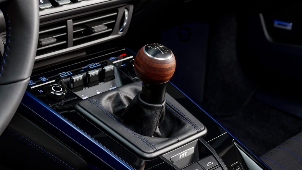 بورشه 911 كاريرا T الجديدة تصل أسواق الشرق الأوسط للمرة الأولى !
سيارات ألمانية
مهرجان رموز بورشه دبي
دبي
الإمارات
السعودية
الشرق الأوسط
سيارات رياضية
سيارات سوبر سبورت
سيارات خارقة
سوبر كارز
سيارات قوية
سيارة بورشه الجديدة
بورشه الجديدة دبي
بورشه الجديدة الشرق الأوسط
بورشه 911 كاريرا تي 2025
The new Porsche 911 Carrera T arrives in the Middle East for the first time!
German Cars
Porsche Icons Festival Dubai
Dubai
UAE
Saudi Arabia
Middle East
Sports Cars
Supersport Cars
Supercars
Supercars
Powerful Cars
New Porsche
New Porsche Dubai
New Porsche Middle East
Porsche 911 Carrera T 2025