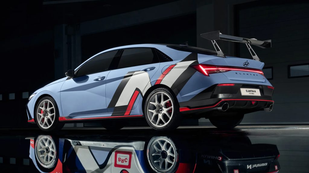 هيونداي إلنترا TCR: سيارة رياضية مخصصة للحلبات بجناح خلفي ضخم
هيونداي الجديدة
هيونداي الرياضية الجديدة
سيارات هيونداي الرياضية
هيونداي النترا ان الجديدة
سيارات هيونداي للحلبات
سيارات رياضية
سيارات سبورت
سيارات للحلبات
سيارات كورية
سيارات كورية رياضية
سيارات سيدان رياضية
سيارات قوية
سيارات سباق
Hyundai Elantra TCR: A track-focused sports car with a massive rear wing
New Hyundai
New Hyundai Sports
Hyundai Sports Cars
New Hyundai Elantra N
Hyundai Track Cars
Sports Cars
Sport Cars
Track Cars
Korean Cars
Korean Sports Cars
Sports Sedans
Powerful Cars
Racing Cars