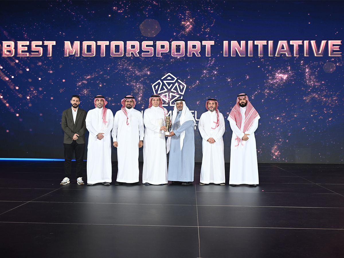 شركة عبد اللطيف جميل للسيارات نجمة حفل الجوائز الوطنية لقطاع السيارات سيارات تويوتا سيارات عبداللطيف جميل سيارات تويوتا السعودية وكيل تويوتا السعودية حفل الجوائز الوطنية تويوتا السعودية تويوتا المملكة Abdul Latif Jameel Motors Stars at National Automotive Awards Ceremony Toyota Cars Abdul Latif Jameel Cars Toyota Saudi Arabia Toyota Saudi Arabia Agent National Awards Ceremony Toyota Saudi Arabia Toyota Kingdom