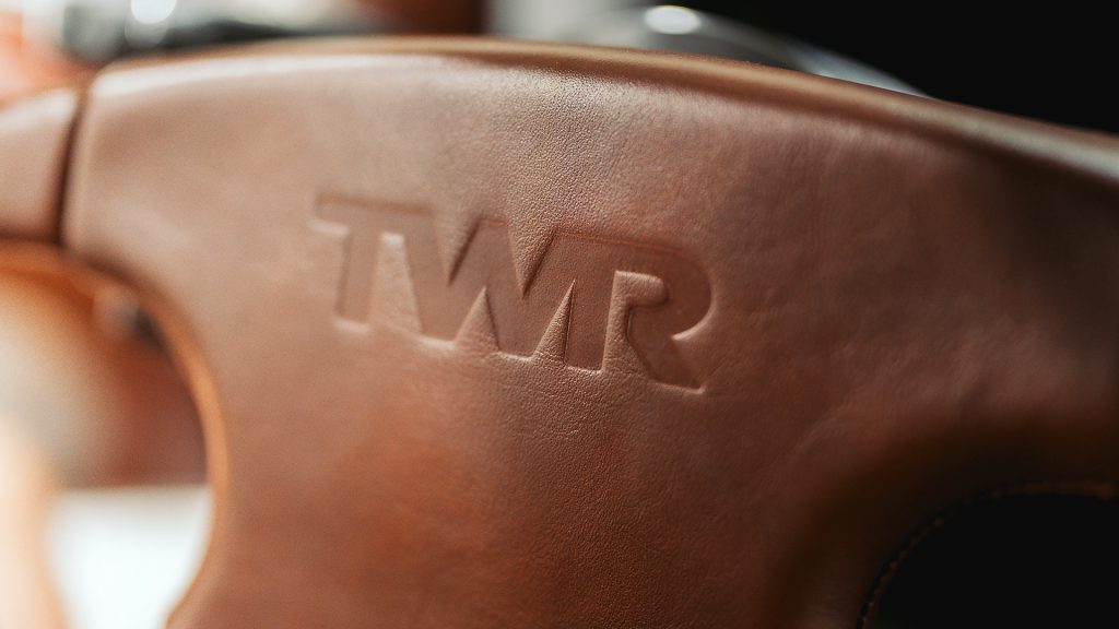 جاكوار XJS تدخل آلة الزمن وتخرج إلينا بتصميم سيُحرّك مشاعرك !
جاكوار معدلة
سيارات كلاسيكية معدلة
سيارات قديمة معدلة
سيارات فاخرة
سيارات فخمة
سيارات قوية
سيارات رياضية
سيارات سوبر سبورت
جاكوار سوبركات
جاكوار الجديدة
سيارات بريطانية
سيارات إنجليزية
Jaguar XJS enters the time machine and comes out to us with a design that will move your emotions!
Modified Jaguar
Modified Classic Cars
Modified Old Cars
Luxury Cars
Luxury Cars
Powerful Cars
Sports Cars
Supersport Cars
Jaguar Supercat
New Jaguar
British Cars
English Cars