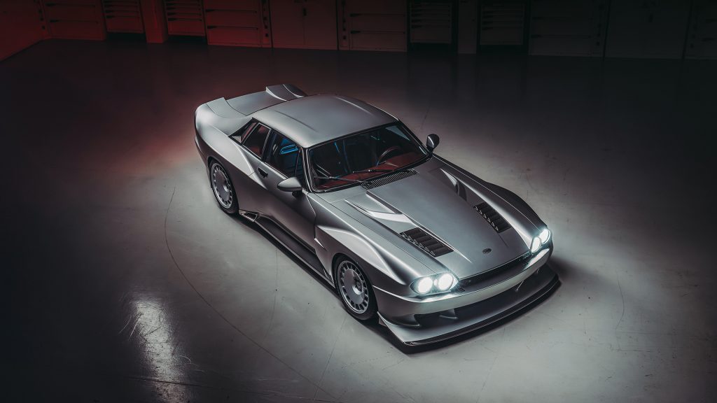 جاكوار XJS تدخل آلة الزمن وتخرج إلينا بتصميم سيُحرّك مشاعرك !
جاكوار معدلة
سيارات كلاسيكية معدلة
سيارات قديمة معدلة
سيارات فاخرة
سيارات فخمة
سيارات قوية
سيارات رياضية
سيارات سوبر سبورت
جاكوار سوبركات
جاكوار الجديدة
سيارات بريطانية
سيارات إنجليزية
Jaguar XJS enters the time machine and comes out to us with a design that will move your emotions!
Modified Jaguar
Modified Classic Cars
Modified Old Cars
Luxury Cars
Luxury Cars
Powerful Cars
Sports Cars
Supersport Cars
Jaguar Supercat
New Jaguar
British Cars
English Cars