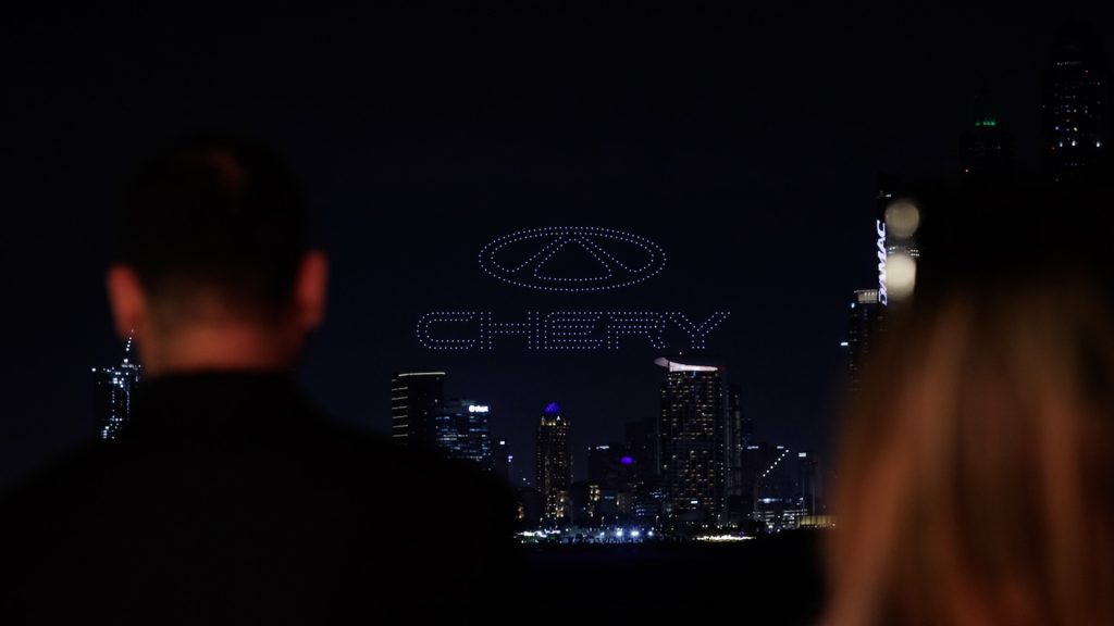 شيري تيجو 9 تظهر رسميًا في الإمارات وتبحث عن عملاء جدد
شيري الجديدة الشرق الأوسط
شيري الجديدة الإمارات
شيري تيجو الجديدة الإمارات الشرق الأوسط
شيري تيجو 9  2025 
سيارات صينية
سيارات كهربائية
سيارات هجينة
سيارات عائلية
سيارات اس يو في كهربائية
سيارات اس يو في صينية
Chery Tiggo 9 officially appears in the UAE and is looking for new customers
New Chery Middle East
New Chery UAE
New Chery Tiggo UAE Middle East
Chery Tiggo 9 2025
Chinese Cars
Electric Cars
Hybrid Cars
Family Cars
Electric SUVs
Chinese SUVs