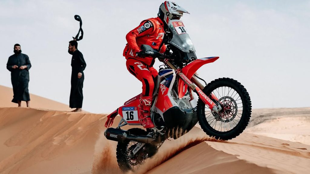 رالي داكار 25: الراجحي يضيق الخناق على المتصدر لاتيغان، فهل يحقق اللقب؟
رالي السعودية
داكار السعودية
سباق رالي السعودية
يزيد الراجحي
ناصر العطية
هينك لاتيغان
سباقات السيارات
سيارات سباق
راليات
رالي
سباقات الرالي
الراليات الصحراوية
رالي السعودية
Dakar Rally 25: Al Rajhi tightens the noose on leader Lategan, will he win the title?
Saudi Rally
Dakar Saudi Arabia
Saudi Rally Race
Yazid Al Rajhi
Nasser Al Attiyah
Henk Lategan
Motor Racing
Racing Cars
Rallies
Rally
Rally Races
Desert Rallies
Saudi Rally