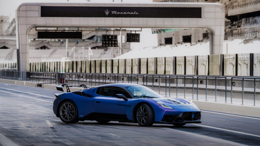 مازيراتي تطلق العنان لزخم الأداء الإيطالي في أبوظبي وتستعرض العديد من طرازاتها الجديدة
سيارات مازيراتي 2025 الشرق الأوسط دبي السعودية الإمارات
سوبر كارز
سيارات خارقة
مازيراتي جي تي 2  سترالدالي
مازيراتي جران توريزمو
مازيراتي جريكالي
مازيراتي ام سي 20 
سيارات خارقة إيطالية
سوبر كارز إيطالية
سيارات كهربائية
سيارات قوية
سيارات رياضية
سيارات سوبر سبورت
أقوى سيارة مازيراتي
أقوى سيارة إيطالية
سيارات سوبر رياضية
Maserati Unleashes Italian Performance Momentum in Abu Dhabi Showcasing Several New Models
Maserati 2025 Middle East Dubai Saudi Arabia UAE
Supercars
Supercars
Maserati GT2 Stradale
Maserati GranTurismo
Maserati Grecale
Maserati MC20
Italian Supercars
Italian Supercars
Electric Cars
Powerful Cars
Sports Cars
Supersport Cars
The Most Powerful Maserati
The Most Powerful Italian Car
Supersport Cars