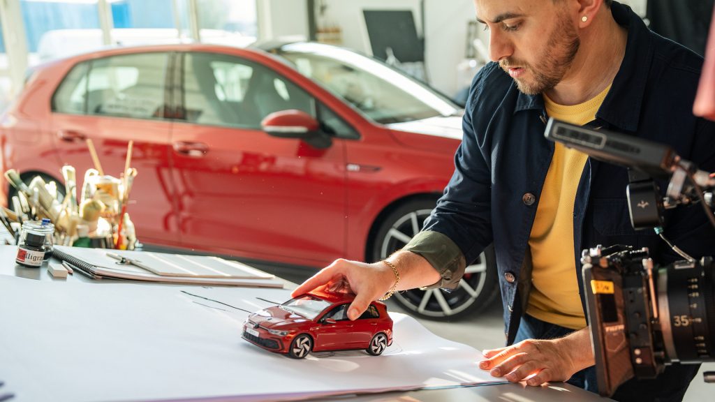 فولكس واجن الشرق الأوسط تحتفي بالثقافة العربية في تعاون فني غير مسبوق
فولكس واجن جولف جي تي اي
سيارات ألمانية
سيارات هاتشباك رياضية
سيارات صغيرة رياضية
جولف الجديدة
فولكس واجنن الجديدة
فولكس فاجن
سيارات فولكس فاجن الجديدة
Volkswagen Middle East celebrates Arab culture in an unprecedented artistic collaboration.
Volkswagen Golf GTI
German Cars
Sporty Hatchbacks
Sporty Small Cars
The New Golf
The New Volkswagen
Volkswagen
New Volkswagen Cars