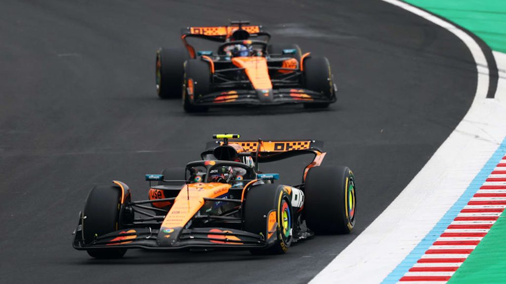 السوبر ماكس فرستابن، بطلاً لجائزة اليابان الكبرى متفوقاً على ثنائي ماكلارين!
سوبر كارز
سيارات خارقة
سيارات رياضية
سوبر كارز
فورمولا 1 
فورميلا 1 
جائزة اليابان الكبرى
سباق اليابان فورمولا 1 
سباق السيارات 
سيارات سباق
ريد بُل
ماكس فرستابن
ماكلارين
لاندو نوريس
أوسكار بياستري
مرسيدس
جورد راسيل
فيراري
تشارل لوكلير
لويس هاملتون
Super Max Verstappen wins the Japanese Grand Prix, beating the McLaren duo!
Supercars
Supercars
Sports Cars
Supercars
Formula 1
Formula 1
Japanese Grand Prix
Japan Formula 1 Race
Car Racing
Racing Cars
Red Bull
Max Verstappen
McLaren
Lando Norris
Oscar Piastri
Mercedes
Gorge Russell
Ferrari
Charles Leclerc
Lewis Hamilton