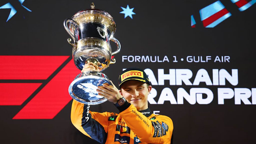 جائزة البحرين الكبرى: فوز تاريخي لـ بياستري وماكلارين يضع الفريق الإنجليزي في الصدارتين!
سوبر كارز
سيارات رياضية
سيارات سوبر سبورت
سيارات سوبر رياضية
سيارات إنجليزية
فورمولا 1 
ماكلارين
لاندو نوريس
أوسكار بياستري
مرسيدس
جورج راسيل
فيراري
شارل لوكلير
لويس هاملتون
ريد بُل
ماكس فرستابن
سباق السيارات
سيارات سباق
سباق البحرين فورمولا 1 
Bahrain Grand Prix: Historic victory for Piastri and McLaren puts the English team in the lead!
Supercars
Sports Cars
Supersport Cars
Supersport Cars
English Cars
Formula 1
McLaren
Lando Norris
Oscar Piastri
Mercedes
George Russell
Ferrari
Charles Leclerc
Lewis Hamilton
Red Bull
Max Verstappen
Motor Racing
Racing Cars
Bahrain Formula 1 Grand Prix