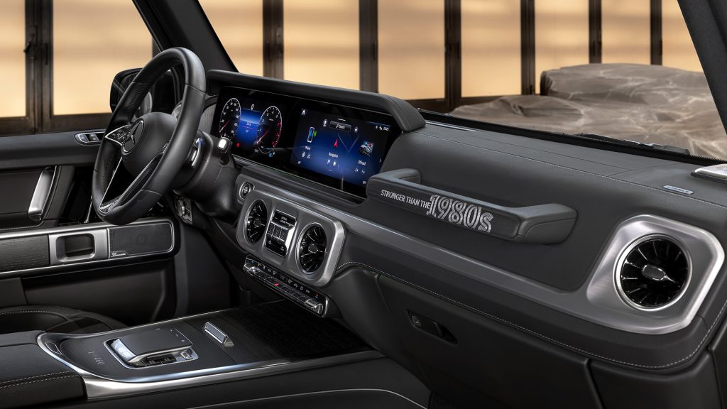 ريترو مرسيدس G-Class Edition STRONGER THAN THE 1980s، فكرة عبقرية باسم غير ملائم!
جي كلاس الجديدة
سيارات ألمانية
سيارات دفع رباعي
سيارات قوية
سيارات عائلية
سيارات رباعية الدفع
سيارات مميزة
مرسيدس جي كلاس الجديدة
مرسيدس 2025
جي كلاس 2025
مرسيدس جي 1980 اس
سيارات كلاسيكية
سيارات قديمة
Retro Mercedes G-Class Edition STRONGER THAN THE 1980s, a genius idea with an inappropriate name!
The new G-Class
German cars
SUVs
Powerful cars
Family cars
SUVs
Distinctive cars
The new Mercedes G-Class
2025 Mercedes
2025 G-Class
1980 Mercedes G-Class
Classic cars
Old cars