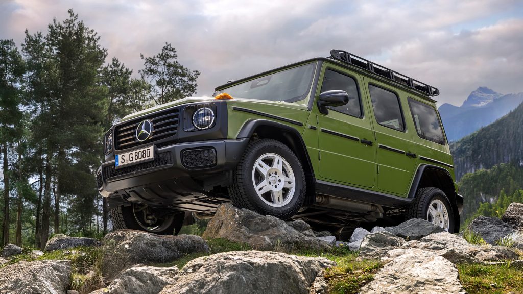 ريترو مرسيدس G-Class Edition STRONGER THAN THE 1980s، فكرة عبقرية باسم غير ملائم!
جي كلاس الجديدة
سيارات ألمانية
سيارات دفع رباعي
سيارات قوية
سيارات عائلية
سيارات رباعية الدفع
سيارات مميزة
مرسيدس جي كلاس الجديدة
مرسيدس 2025
جي كلاس 2025
مرسيدس جي 1980 اس
سيارات كلاسيكية
سيارات قديمة
Retro Mercedes G-Class Edition STRONGER THAN THE 1980s, a genius idea with an inappropriate name!
The new G-Class
German cars
SUVs
Powerful cars
Family cars
SUVs
Distinctive cars
The new Mercedes G-Class
2025 Mercedes
2025 G-Class
1980 Mercedes G-Class
Classic cars
Old cars
