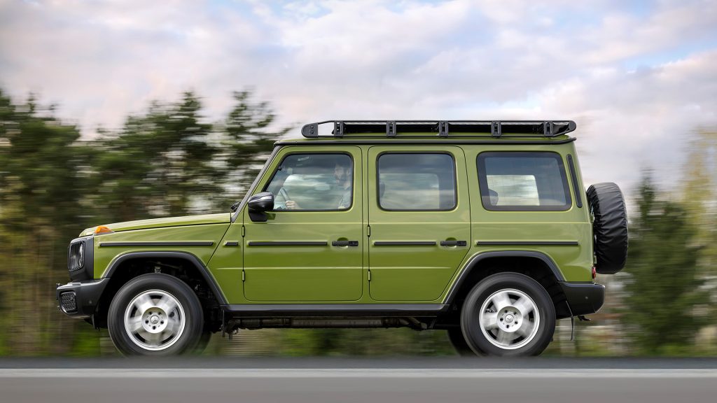 ريترو مرسيدس G-Class Edition STRONGER THAN THE 1980s، فكرة عبقرية باسم غير ملائم!
جي كلاس الجديدة
سيارات ألمانية
سيارات دفع رباعي
سيارات قوية
سيارات عائلية
سيارات رباعية الدفع
سيارات مميزة
مرسيدس جي كلاس الجديدة
مرسيدس 2025
جي كلاس 2025
مرسيدس جي 1980 اس
سيارات كلاسيكية
سيارات قديمة
Retro Mercedes G-Class Edition STRONGER THAN THE 1980s, a genius idea with an inappropriate name!
The new G-Class
German cars
SUVs
Powerful cars
Family cars
SUVs
Distinctive cars
The new Mercedes G-Class
2025 Mercedes
2025 G-Class
1980 Mercedes G-Class
Classic cars
Old cars