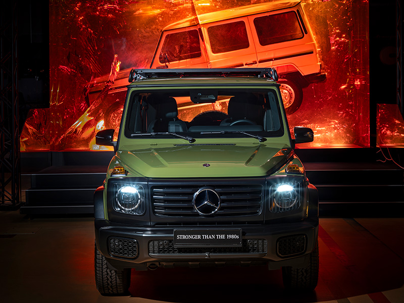 ريترو مرسيدس G-Class Edition STRONGER THAN THE 1980s، فكرة عبقرية باسم غير ملائم! جي كلاس الجديدة سيارات ألمانية سيارات دفع رباعي سيارات قوية سيارات عائلية سيارات رباعية الدفع سيارات مميزة مرسيدس جي كلاس الجديدة مرسيدس 2025 جي كلاس 2025 مرسيدس جي 1980 اس سيارات كلاسيكية سيارات قديمة Retro Mercedes G-Class Edition STRONGER THAN THE 1980s, a genius idea with an inappropriate name! The new G-Class German cars SUVs Powerful cars Family cars SUVs Distinctive cars The new Mercedes G-Class 2025 Mercedes 2025 G-Class 1980 Mercedes G-Class Classic cars Old cars