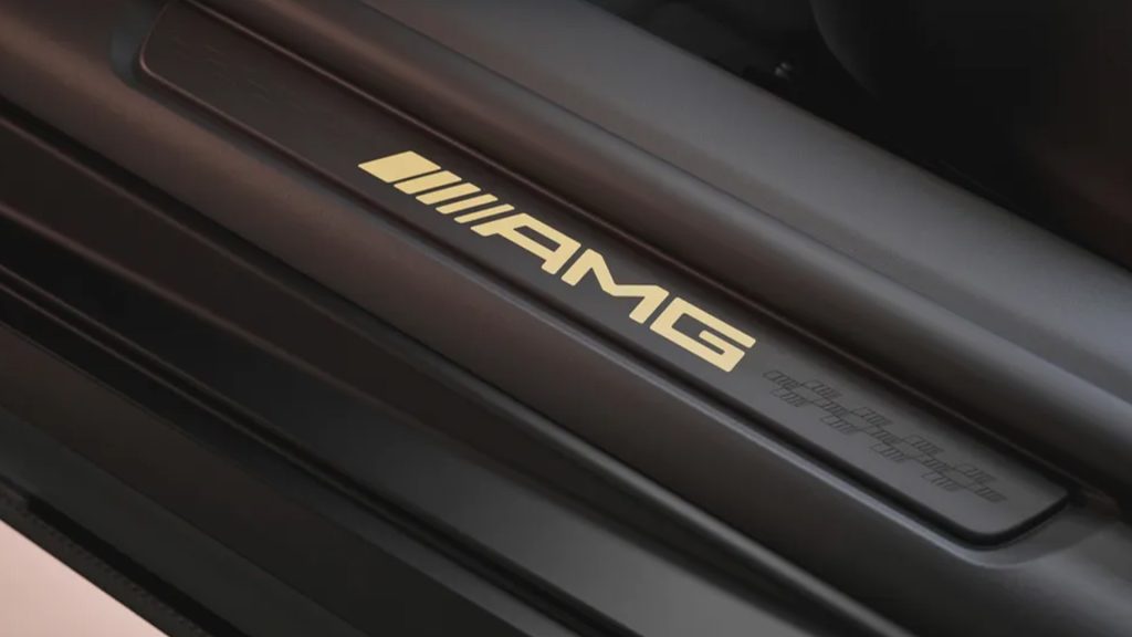 هذه هي مرسيدس AMG GT63 إصدار APXGP المستوحاة من فيلم براد بيت للفورمولا 1
مرسيدس الجديدة فورمولا 1
مرسيدس 2025
فيلم فورمولا 1 براد بيت
فوميلا 1
سيارات سباق
سوبر كارز
سيارات رياضية
سيارات سوبر رياضية
سيارات سوبر سبورت
سيارات سبورت
سيارات خارقة
سيارات ألمانية
أفلام سيارات 2025
This is the Mercedes-AMG GT63 APXGP Edition, inspired by Brad Pitt's Formula 1 movie.
New Mercedes Formula 1
Mercedes 2025
Brad Pitt's Formula 1 movie
Formula 1
Racing cars
Supercars
Sports cars
Super sports cars
Supersport cars
Sports cars
Supercars
German cars
2025 car movies