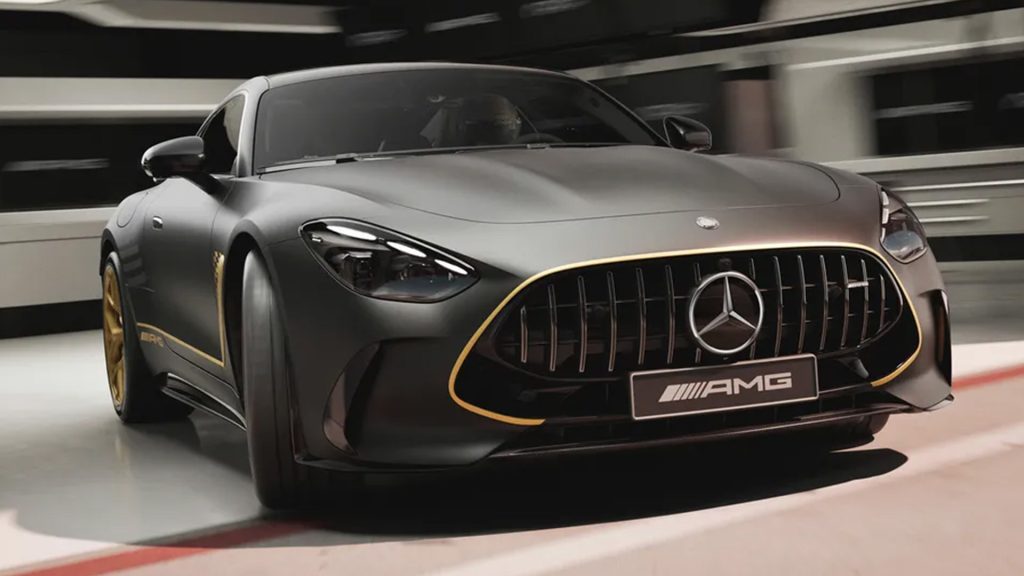 هذه هي مرسيدس AMG GT63 إصدار APXGP المستوحاة من فيلم براد بيت للفورمولا 1
مرسيدس الجديدة فورمولا 1
مرسيدس 2025
فيلم فورمولا 1 براد بيت
فوميلا 1
سيارات سباق
سوبر كارز
سيارات رياضية
سيارات سوبر رياضية
سيارات سوبر سبورت
سيارات سبورت
سيارات خارقة
سيارات ألمانية
أفلام سيارات 2025
This is the Mercedes-AMG GT63 APXGP Edition, inspired by Brad Pitt's Formula 1 movie.
New Mercedes Formula 1
Mercedes 2025
Brad Pitt's Formula 1 movie
Formula 1
Racing cars
Supercars
Sports cars
Super sports cars
Supersport cars
Sports cars
Supercars
German cars
2025 car movies
