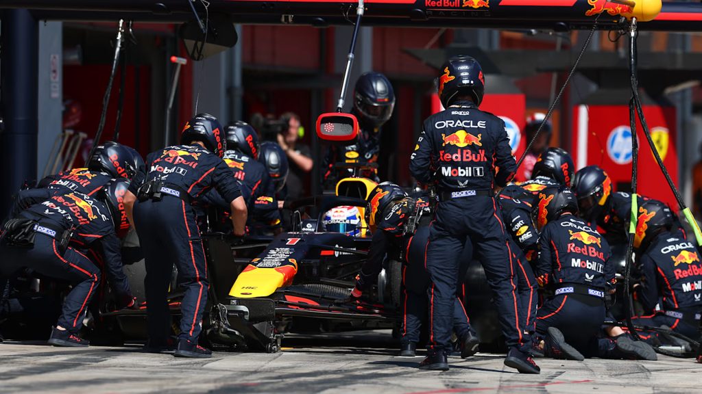 Emilia Romagna Grand Prix: Verstappen's return to winning ways!
Formula 1 Italy
Formula 1 Italian Grand Prix
Fast Cars
Car Racing
Racing Cars
Sports Cars
Supersports Cars
Supercars
Supercars
Supercars
Ferrari
McLaren
Red Bull
Mercedes
جائزة إميليا رومانيا الكبرى: عودة فيرستابن إلى سكة الانتصارات!
فورمولا 1 إيطاليا
جائزة إيطاليا الكبرى للفورمولا 1
سيارات سريعة
سباقات سيارات
سيارات سباق
سيارات رياضية
سيارات رياضية خارقة
سيارات خارقة
سيارات خارقة
فيراري
ماكلارين
ريد بول
مرسيدس