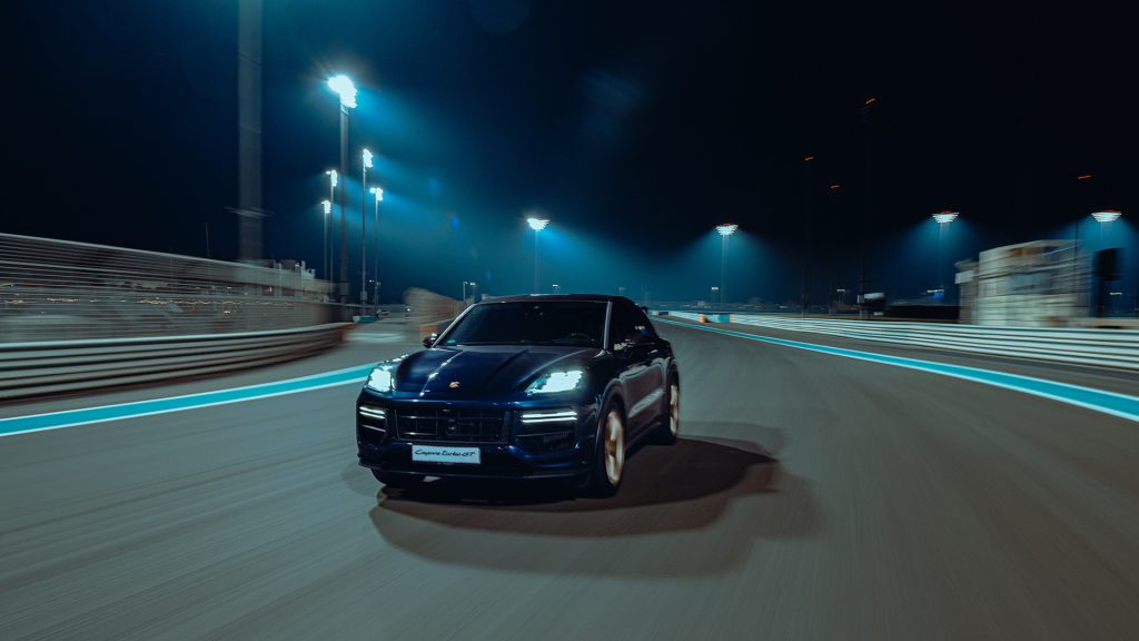 بورشه كاين توربو GT وأول رقم قياسي رسمي لـ SUV إنتاجية في حلبة مرسى ياس
بورشه حلبة ياس مارينا
بورشه حلبة مرسى ياس
حلبات السباق الإمارات الشرق الأوسط
بورشه
سيارات رياضية
سيارات اس يو في
سيارات ألمانية
سوبر اس يو في ألمانية
بورشه سوبر اس يو في
سيارات قوية
سيارات عائلية قوية
Porsche Cayenne Turbo GT and the first official production SUV lap record at Yas Marina Circuit
Porsche Yas Marina Circuit
Porsche Yas Marina Circuit
Racing Tracks UAE Middle East
Porsche
Sports Cars
SUVs
German Cars
German Super SUVs
Porsche Super SUVs
Powerful Cars
Powerful Family Cars