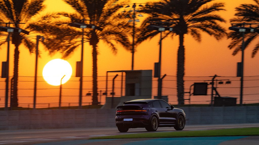 بورشه كاين توربو GT وأول رقم قياسي رسمي لـ SUV إنتاجية في حلبة مرسى ياس
بورشه حلبة ياس مارينا
بورشه حلبة مرسى ياس
حلبات السباق الإمارات الشرق الأوسط
بورشه
سيارات رياضية
سيارات اس يو في
سيارات ألمانية
سوبر اس يو في ألمانية
بورشه سوبر اس يو في
سيارات قوية
سيارات عائلية قوية
Porsche Cayenne Turbo GT and the first official production SUV lap record at Yas Marina Circuit
Porsche Yas Marina Circuit
Porsche Yas Marina Circuit
Racing Tracks UAE Middle East
Porsche
Sports Cars
SUVs
German Cars
German Super SUVs
Porsche Super SUVs
Powerful Cars
Powerful Family Cars