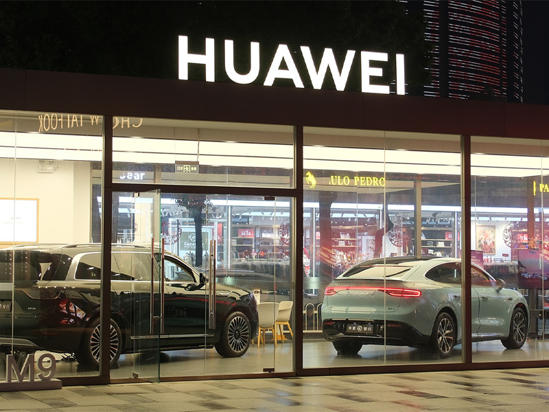هل ستتمكن بطاريات هواوي من الجيل الجديد أن توفر حقاً مدى 2900 كم؟ سيارات هواوي سيارات صينية سيارات كهربائية سيارات مستدامة سيارات صديقة للبيئة سيارات كهربائية مدى طويل سيارات هواوي مدى طويل سيارات كهربائية مدى 2000 كم بطاريات الحالة الصلبة سيارات كهربائية بطاريات الحالة الصلبة Will Huawei's new-generation batteries really deliver a range of 2,900 km? Huawei Cars Chinese Cars Electric Cars Sustainable Cars Environmentally Friendly Cars Long-Range Electric Cars Huawei Cars Long-Range Electric Cars 2,000 km Range Electric Cars Solid-State Batteries Electric Cars Solid-State Batteries