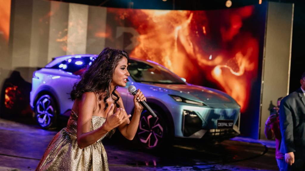 ديبال شانجان سيارات كهربائية SUV كهربائية S07 S05 السيارات الكهربائية في مصر جي بي أوتو تنقل ذكي تقنيات القيادة الذكية مدى البطارية الطويل السيارات الرياضية متعددة الاستخدامات السيارات الكهربائية الصينية الابتكار التكنولوجي مستقبل السيارات Debal Changan Electric Cars Electric SUV S07 S05 Electric Cars in Egypt GB Auto Smart Mobility Smart Driving Technologies Long Battery Range SUVs Chinese Electric Cars Technological Innovation The Future of Cars
