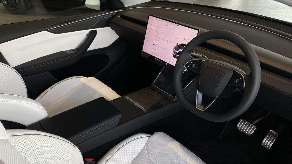 تسلا موديل Y بيرفورمانس الجديدة: SUV عائلية تسابق الريح بقوة 460 حصان!
تسلا الجديدة
تسلا 2025
تسلا 2026
ايلون ماسك تسلا
سيارات تسلا الجديدة
سيارات كهربائية
سيارت اس يو في
سيارات اس يو في كهربائية
سيارات عائلية كهربائية
سيارات اس يو في عائلية كهربائية
سيارات اس يو في رياضية
سيارات اس يو في سبورت
سيارات عائلية سبورت
سيارات سريعة
سيارات فاخرة
سيارات فخمة
سيارات أمريكية
تسلا توب جير
تسلا توب قير
The new Tesla Model Y Performance is a 460bhp family SUV that was developed at the Nürburgring
Tesla pulls the wraps off its go-faster Model Y. Will do 0-60mph in 3.3 seconds and gets 360 miles of range
The new Tesla Model Y Performance: A family SUV that races the wind with 460 horsepower!
The new Tesla
Tesla 2025
Tesla 2026
Elon Musk Tesla
New Tesla cars
Electric cars
SUVs
Electric SUVs
Electric family cars
Electric family SUVs
Sports SUVs
Sport family cars
Fast cars
Luxury cars
Luxury cars
American cars
Tesla Top Gear
Tesla Top Gear
The new Tesla Model Y Performance is a 460bhp family SUV that was developed at the Nürburgring.
Tesla pulls the wraps off its go-faster Model Y. It will do 0-60mph in 3.3 seconds and has a range of 360 miles.